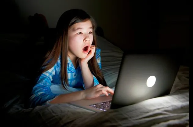 hoi-chung-banh-mi-nuong-va-cac-rui-ro-khi-lam-viec-qua-suc